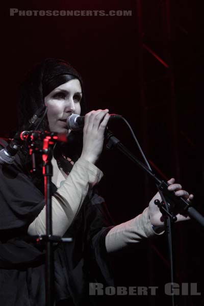 CHELSEA WOLFE - 2011-03-12 - PARIS - La Fleche d'Or - 